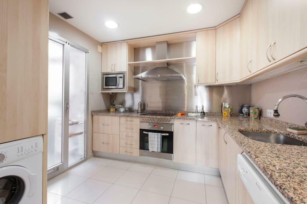 Modern B&B Somosaguas Luaran gambar