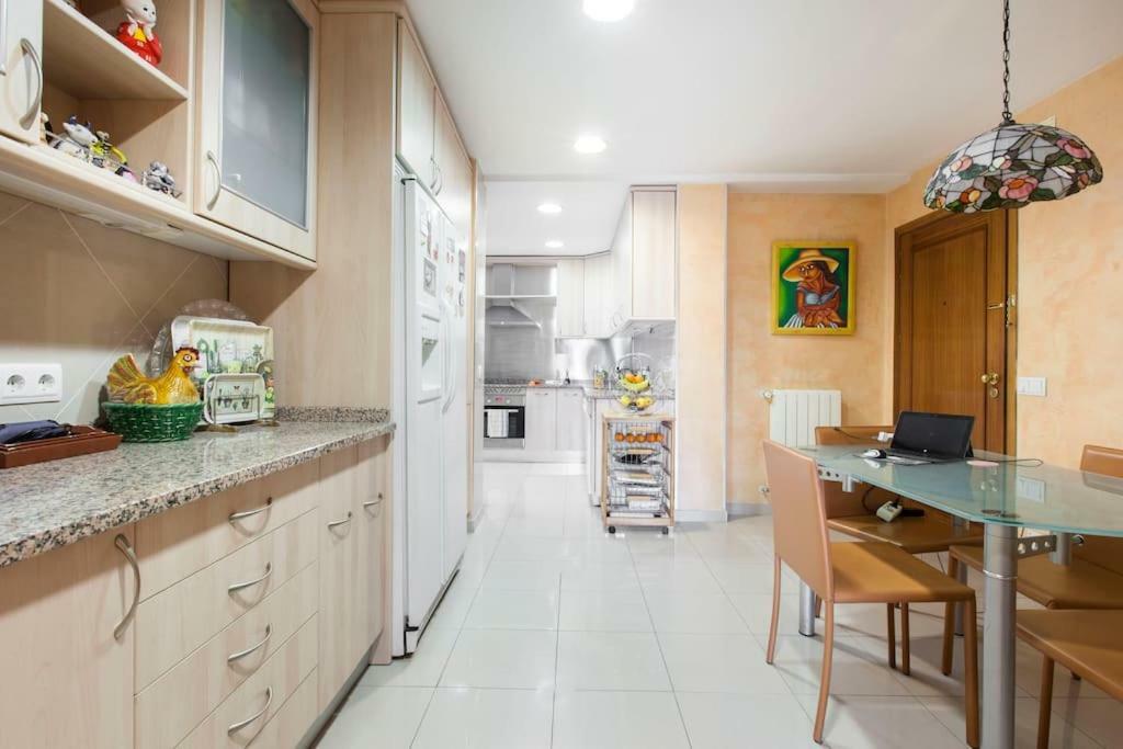 Modern B&B Somosaguas Luaran gambar