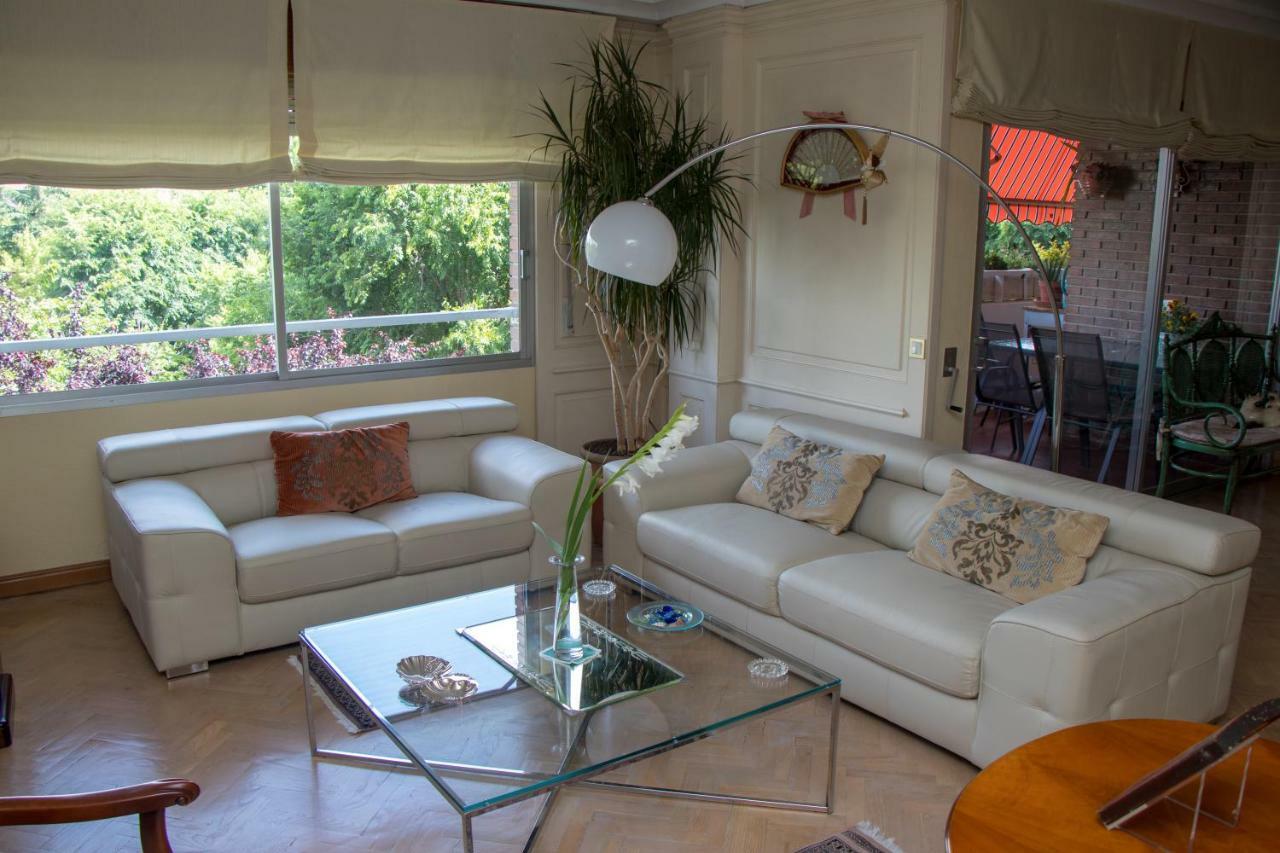 Modern B&B Somosaguas Luaran gambar
