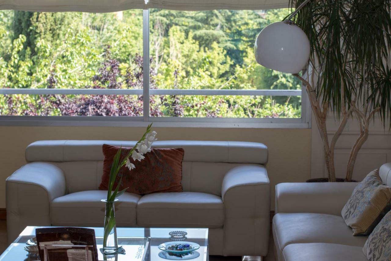 Modern B&B Somosaguas Luaran gambar